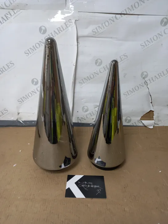 BOXED KELLY HOPPEN SET OF 2 INDOOR/OUTDOOR PRELIT GLASS DECOR - REFLECTIVE CONES