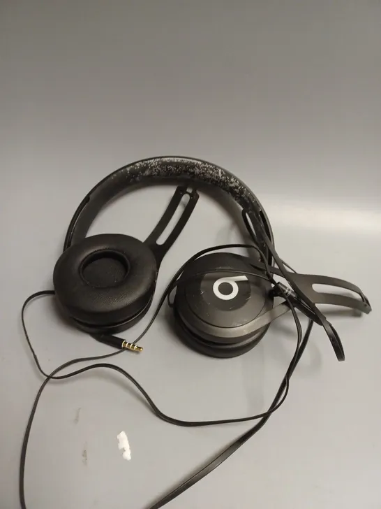 BEATS EP WIRED ON EAR HEADPHONES 