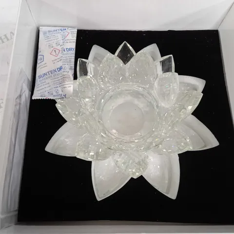 JULIAN MCDONALD LOTUS CANDLE HOLDER - CLEAR