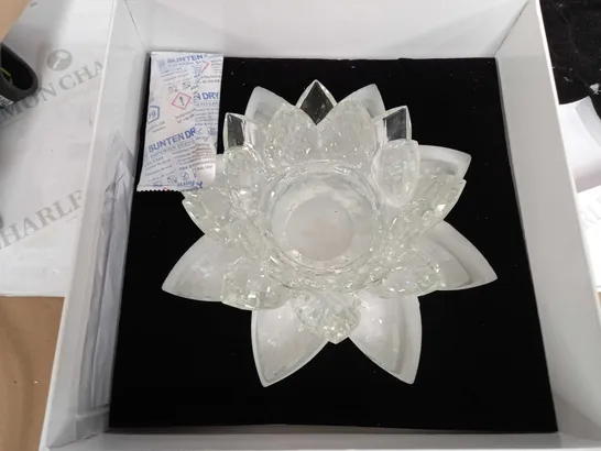 JULIAN MCDONALD LOTUS CANDLE HOLDER - CLEAR