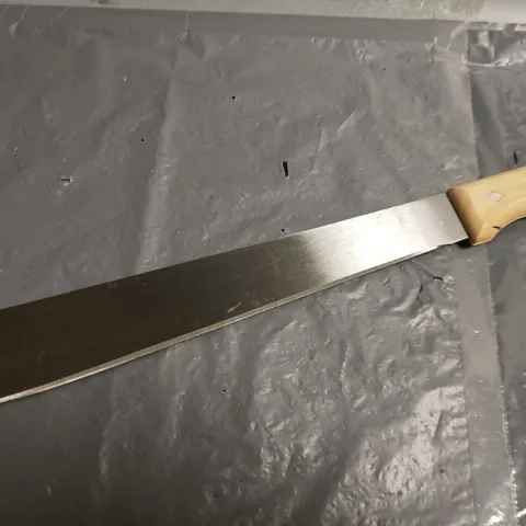 WOODEN HANDELED 18" MACHETTE