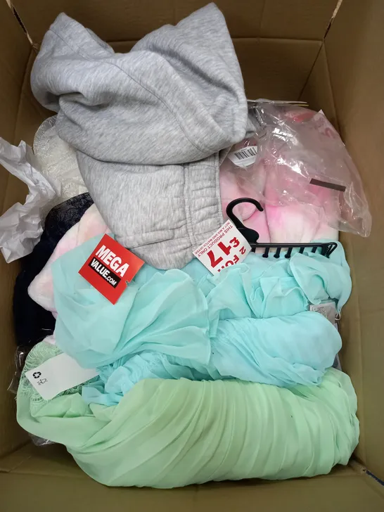 BOX OF APPROXIMATELY 22 ASSORTED CLOTHING ITEMS TO INCLUDE - T-SHIRT , SHORTS , JOGGERS ETC