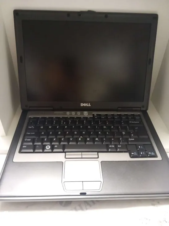 DELL LATITUDE D630 LAPTOP