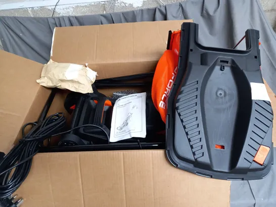 BOXED YARD FORCE ELECTRIC LAWNMOWER 