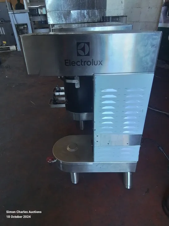 COMMERCIAL ELECTROLUX COFFEE MACHINE FILTER BREWER BASE STATION DRIP MAKER & SHUTTLE 