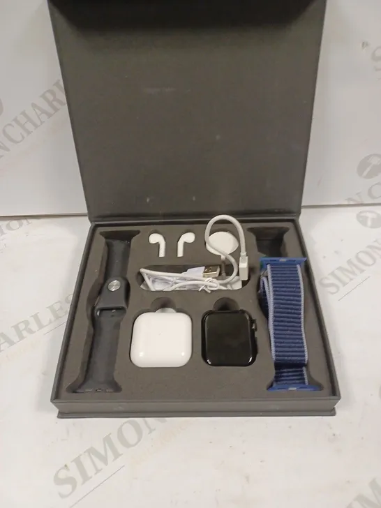 EW PLUS SERIES 8 SMART WATCH & EARPHONES SET 