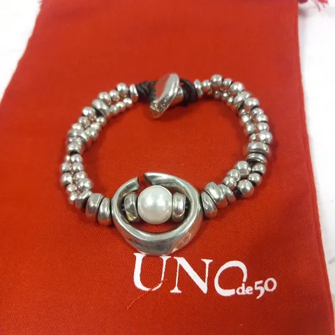 BAGGED UNO DE 50 FULL MOON PEARL BRACELET