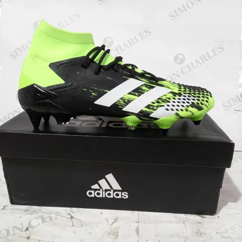 BOXED PAIR OF ADIDAS PREDATOR MUTATOR 20.1 SG FOOTBALL BOOTS IN GREEN/BLACK UK SIZE 8.5