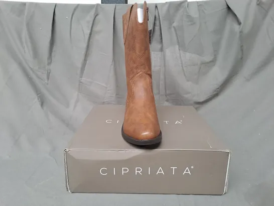 BOXED PAIR OF CIPRIATA INSIDE ZIP COWGIRL BOOTS IN TAN SIZE 6