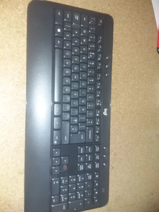 LOGITECH MK540 WIRELESS KEYBOARD