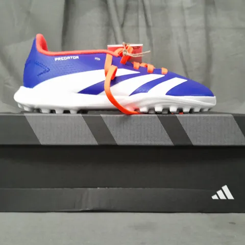 BOXED PAIR OF ADIDAS PREDATOR LEAGUE KID'S SHOES IN BLUE/WHITE/ORANGE UK SIZE 13.5