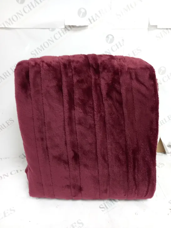 BOXED COZEE HOME VELVETSOFT HEATED THROW IN SHIRAZ WINE