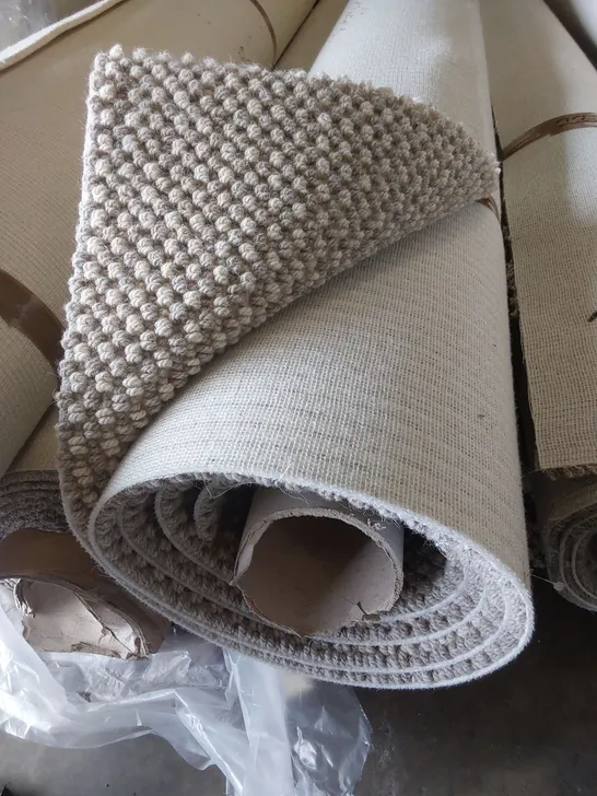 ROLL OF QUALITY FOUR SEASONS 2-TONE GOSHAWK GALLOWAY ELRIG CARPET // SIZE: APPROX 3 X 3m