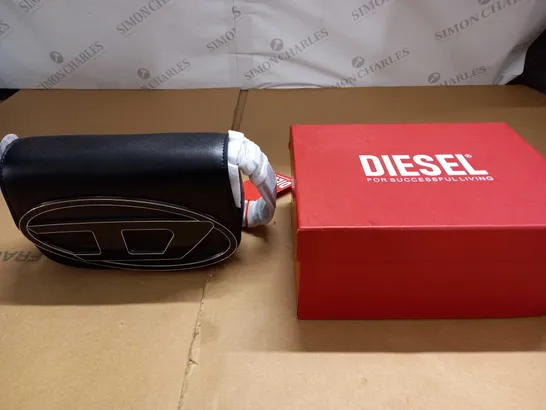 BOXED LEATHER DIESEL HANDBAG 