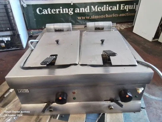 COMMERCIAL STAINLESS STEEL LINCAT ELECTRIC DOUBLE FRYER