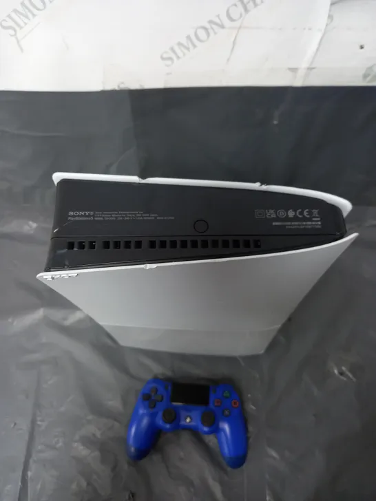 SONY PLAYSTATION5 MODEL CFI-2016 WITH CONTROLLER IN WHITE/BLUE