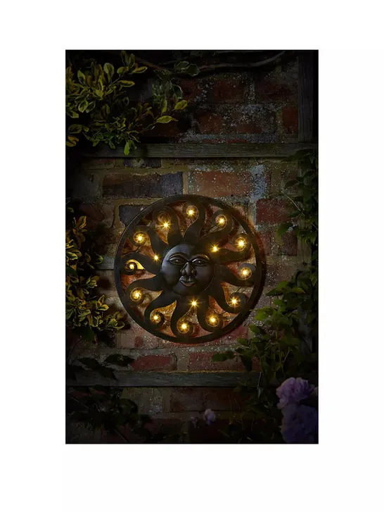 IN LIT WALL DECOR - CELESTIAL SUN  RRP £29.99