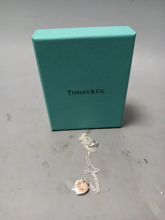  TIFFANY PINK DOUBLE HEART TAG PENDANT IN SILVER