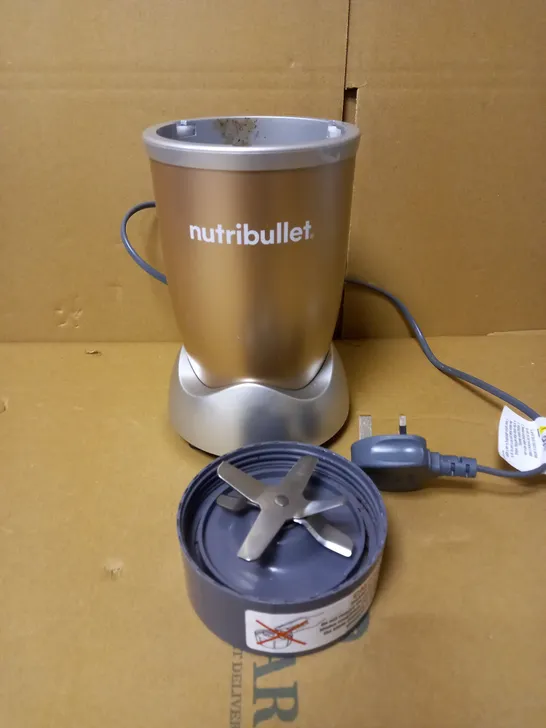 NUTRIBULLET 900W BLENDER CHAMPAGNE MULTI-FUNCTION SMOOTHIE MAKER