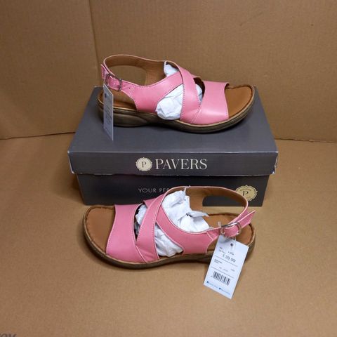BOXED PAIR OF PAVERS CORAL SANDALS - SIZE 4