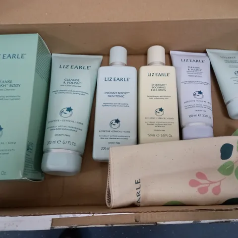 LIZ EARLE 7-PIECE BEAUTY SET 