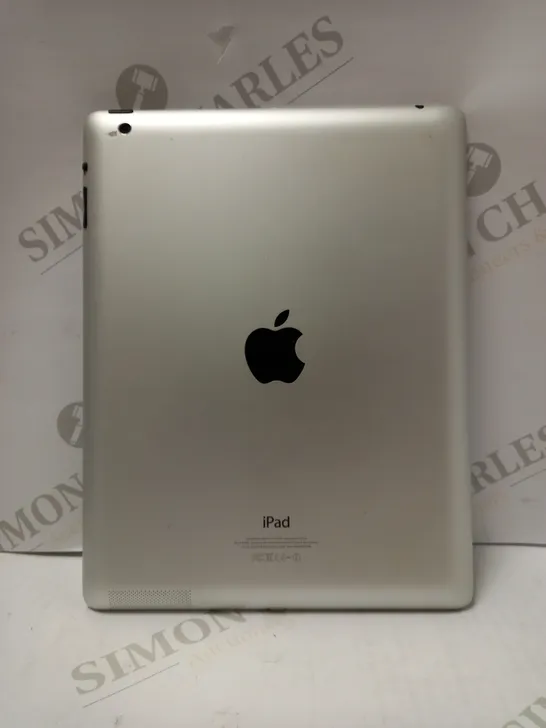 IPAD 4 A1458 - WHITE/SILVER 