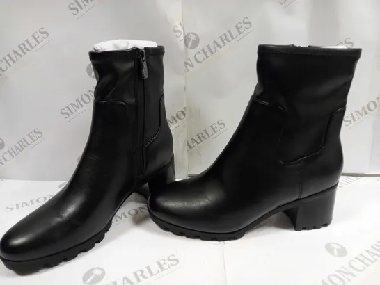 VIONIC RONAN WATERPROOF BLACK HEELED BOOTS - 6.5