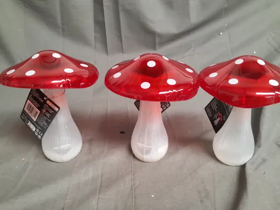 MAGIC MUSHROOM STAKE LIGHT RRP £19.99