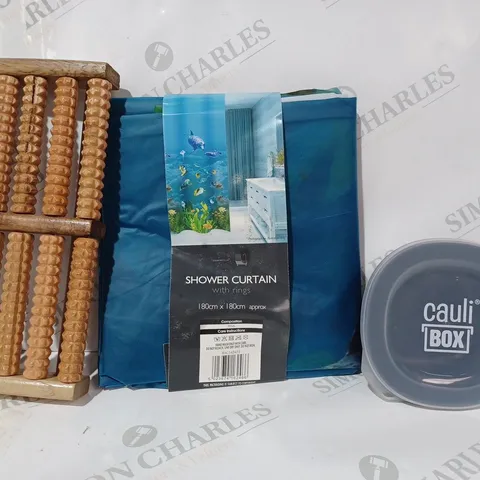 BOX OF APPROXIMATELY 10 ASSORTED HOUSEHOLD ITEMS TO INCLUDE WOODEN FOOT MASSAGER, CAULI BOX, SHOWER CURTAIN, ETC