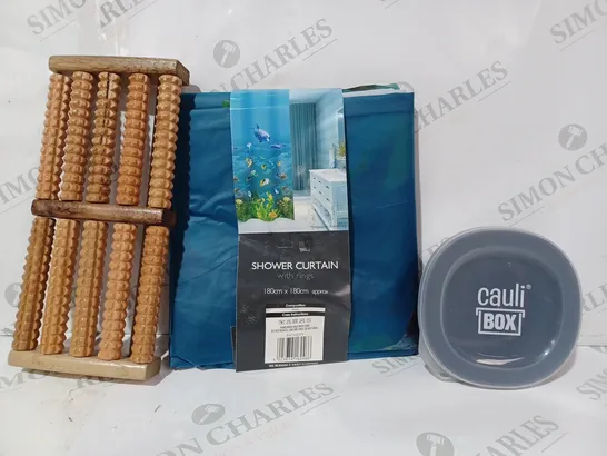 BOX OF APPROXIMATELY 10 ASSORTED HOUSEHOLD ITEMS TO INCLUDE WOODEN FOOT MASSAGER, CAULI BOX, SHOWER CURTAIN, ETC