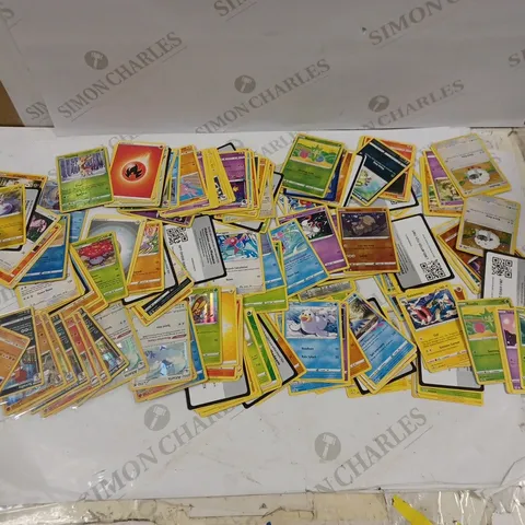 LOT OF APPROXIMATELY 50 ASSORTED TRADING/TRAINING CARDS 