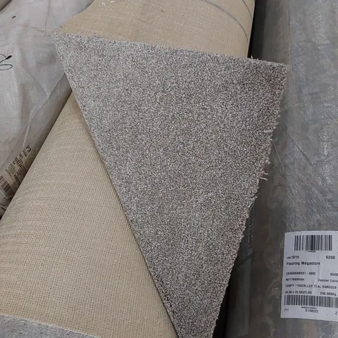 ROLL OF QUALITY PRIMO CHOICE ELITE LONEO CARPET // SIZE: 4 X 12.5m