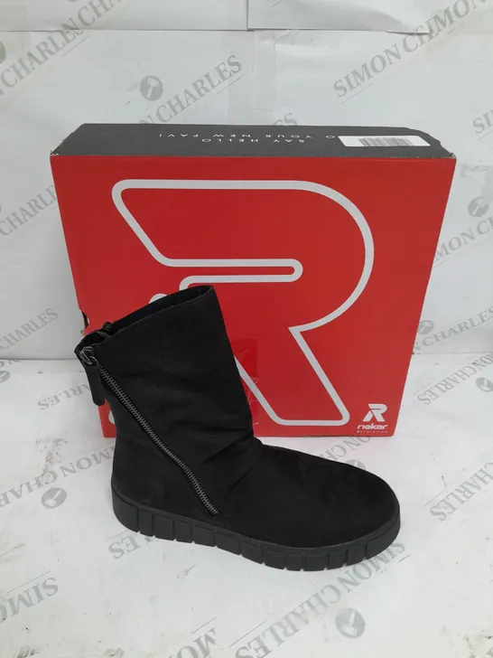 BOXED RIEKER BLACK FLEECE BOOTS SIZE 6.5