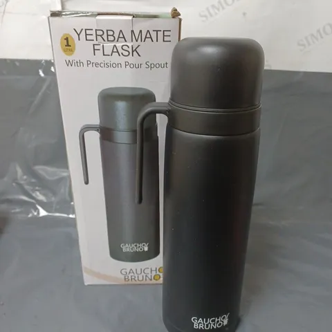 BOXED GAUCHO BRUNO YERBA MATE FLASK WITH PRECISION POUR SPOUT BLACK