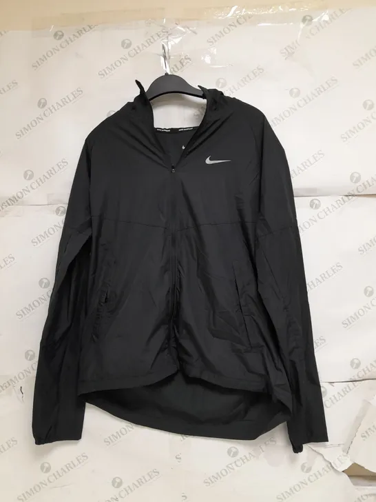 NIKE RUNNING MEDIUM LIGHTWEIGHT ZIP UP IN BLACK 