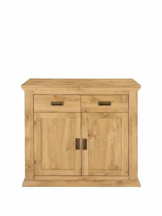 BOXED GRIFTON OAK-EFFECT COMPACT SIDEBOARD (1 BOX) RRP £179