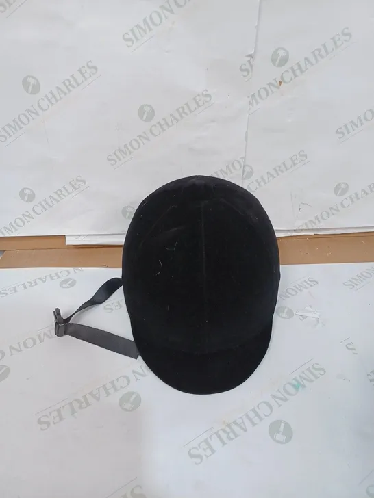 VIRTUE HIGH QUALITY EQUESTRIAN HELMET & HELMET COVER 