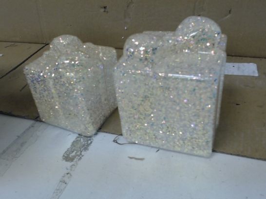 SET OF BATTERY OPERATED GLITTER BOXES RRP £15.99