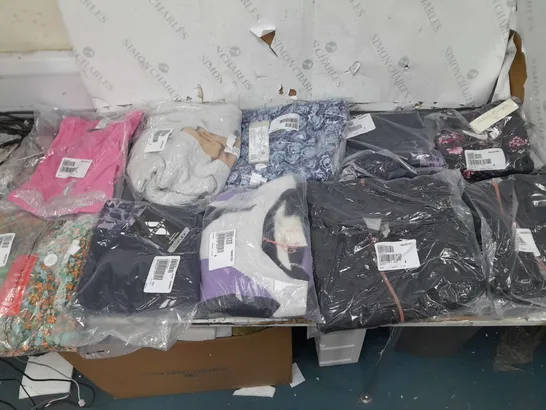 BOX OF APPROXIMATELY 10 ASSORTED BAGGED CLOTHING PIECES IN VARIOUS STYLES AND SIZES 