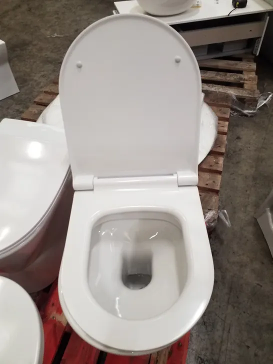 BRAND NEW TOILET PAN WITH SEAT