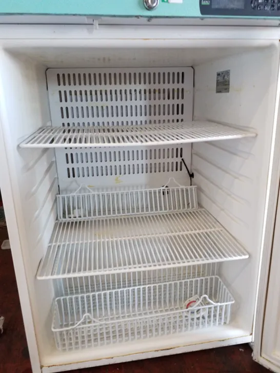 LEC MEDICAL LSR151UK UNDER COUNTER FRIDGE 