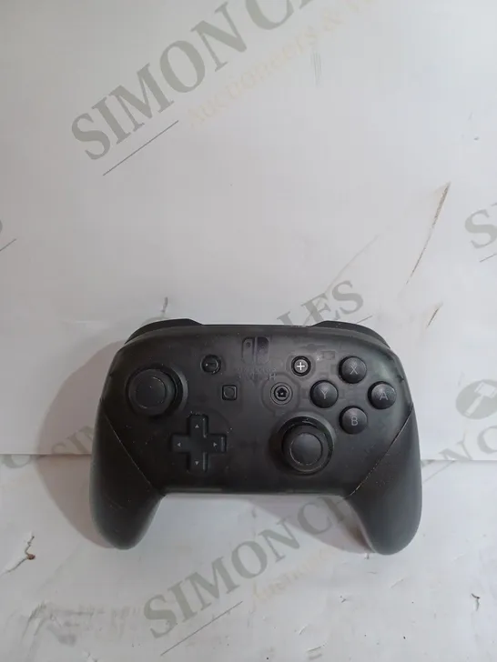 NINTENDO SWITCH WIRED CONTROLLER IN BLACK