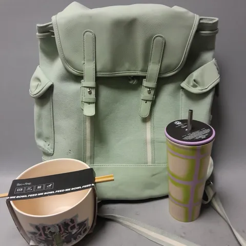 APPROXIMATELY 15 ASSORTED ITEMS TO INCLUDE BACKPACK, PICKE RICK BOWL, SMOOTHIE CUP, ETC