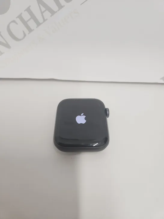 UNBOXED APPLE WATCH SE 44MM SPACE GREY - NO STRAP