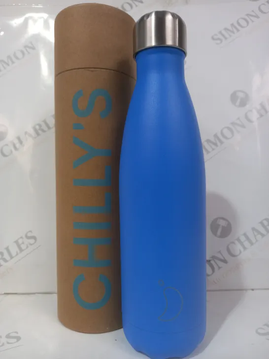 CHILLY'S REUSABLE DRINKS BOTTLE IN BLUE (500ML)