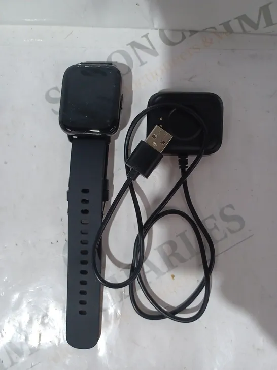 BOXED MOLOCY SMART WATCH