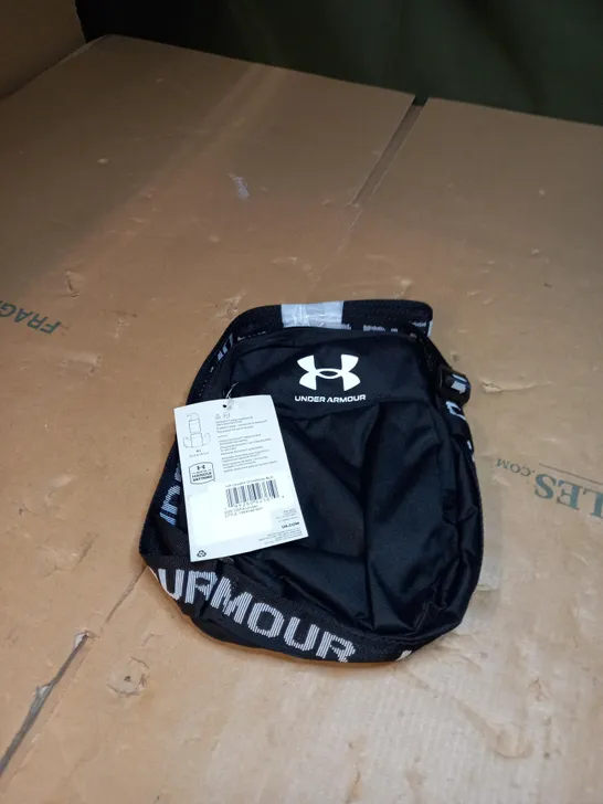 BLACK UNDER ARMOUR CROSSBODY BAG 