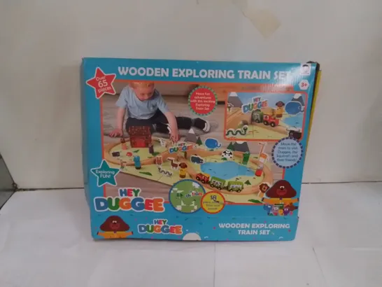 BOXED WOODEN EXPLORING TRAIN SET 