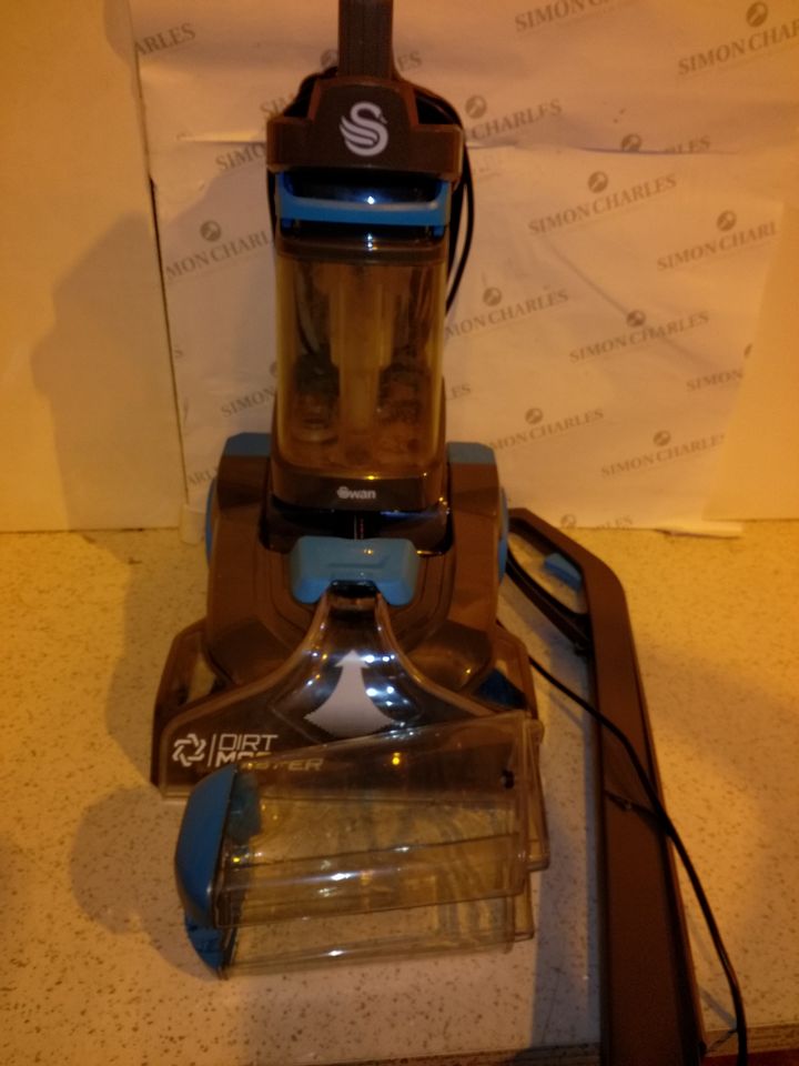 SWAN DIRT MASTER PRO CARPET WASHER 3051084Simon Charles Auctioneers