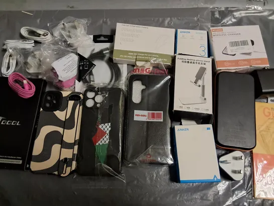 LOT OF ASSORTED MOBILE PHONE ACCESSORIES TO INCLUDE CASES, CHARGERS, SCREEN PROTECTORS AND PHONE STANDS